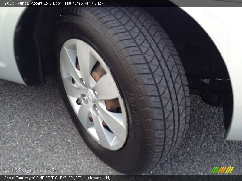 Platinum Silver / Black 2010 Hyundai Accent GS 3 Door