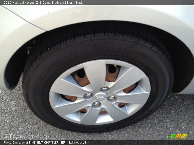 Platinum Silver / Black 2010 Hyundai Accent GS 3 Door