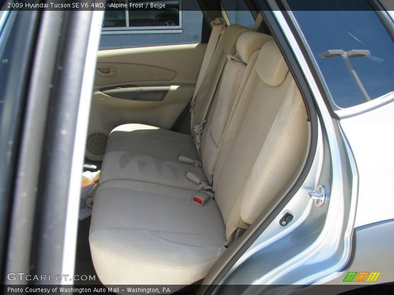 Alpine Frost / Beige 2009 Hyundai Tucson SE V6 4WD