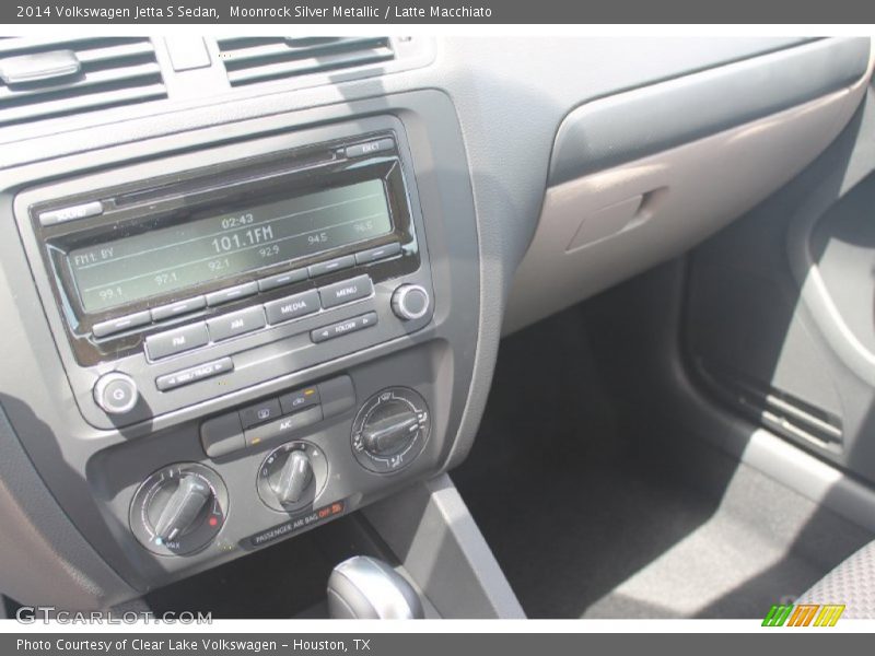 Moonrock Silver Metallic / Latte Macchiato 2014 Volkswagen Jetta S Sedan