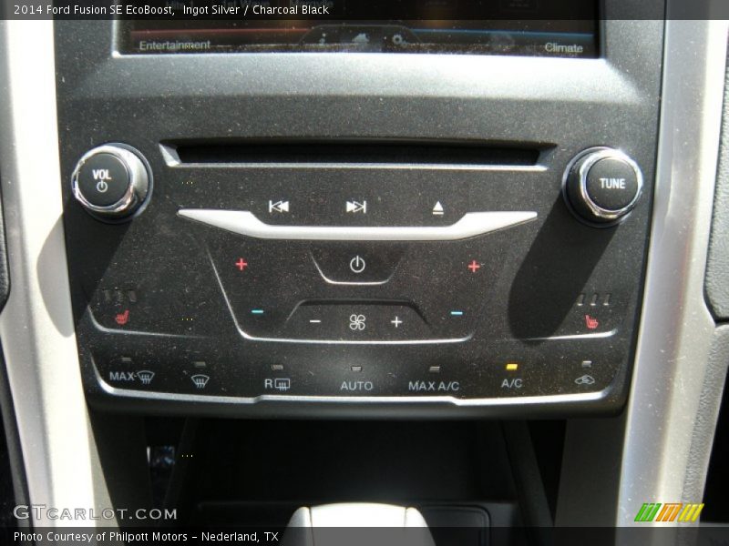 Ingot Silver / Charcoal Black 2014 Ford Fusion SE EcoBoost