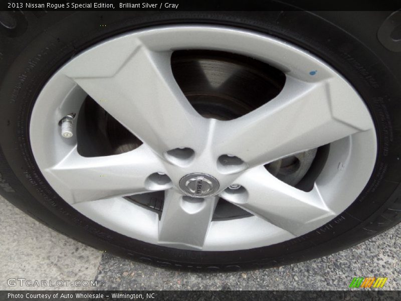 Brilliant Silver / Gray 2013 Nissan Rogue S Special Edition