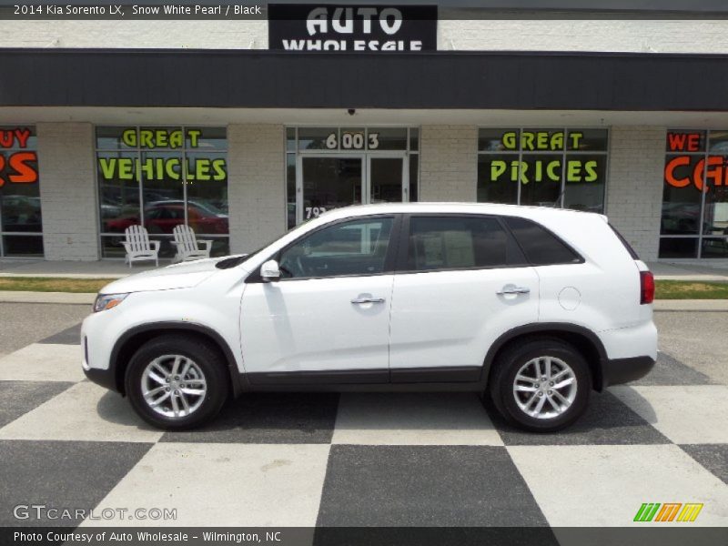 Snow White Pearl / Black 2014 Kia Sorento LX