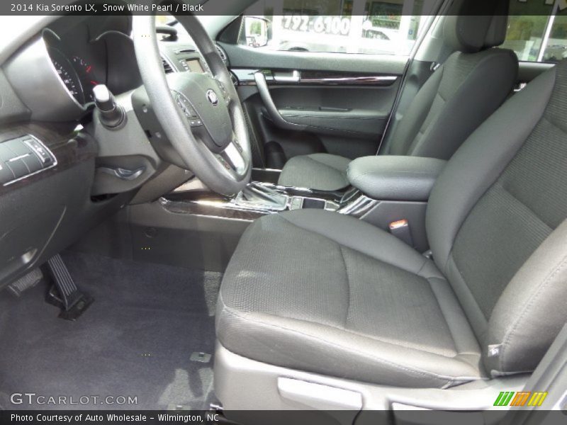 Snow White Pearl / Black 2014 Kia Sorento LX