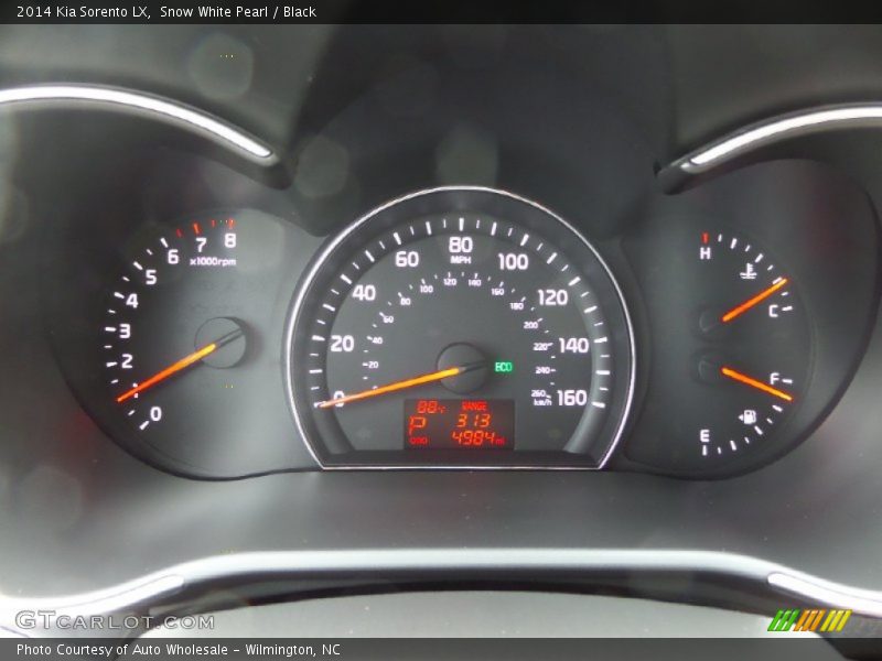 Snow White Pearl / Black 2014 Kia Sorento LX