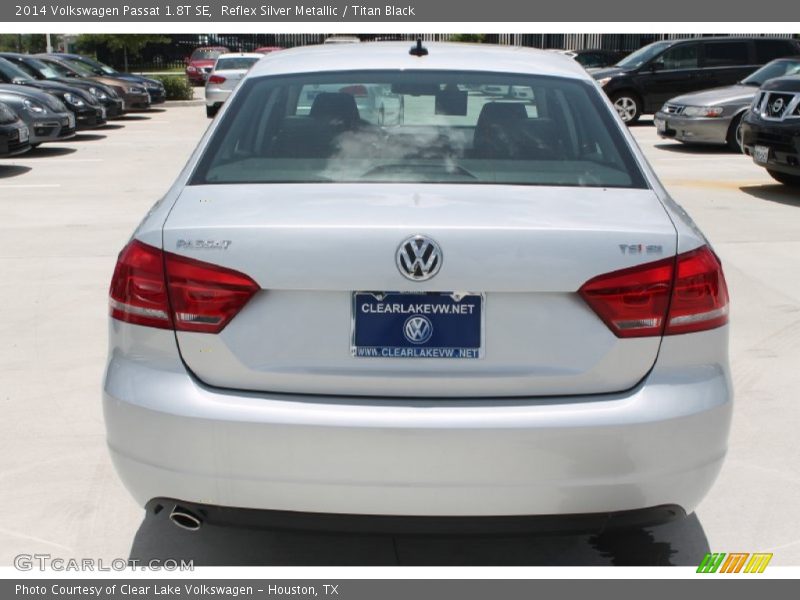 Reflex Silver Metallic / Titan Black 2014 Volkswagen Passat 1.8T SE