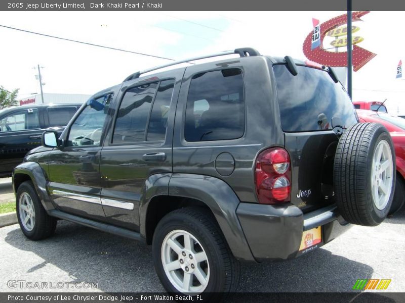 Dark Khaki Pearl / Khaki 2005 Jeep Liberty Limited