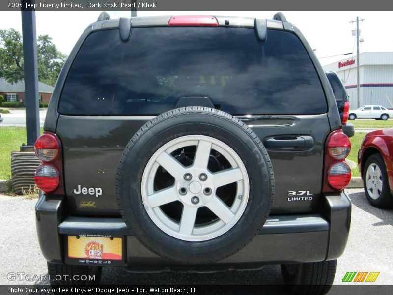 Dark Khaki Pearl / Khaki 2005 Jeep Liberty Limited