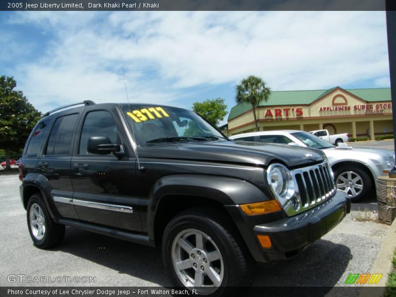 Dark Khaki Pearl / Khaki 2005 Jeep Liberty Limited