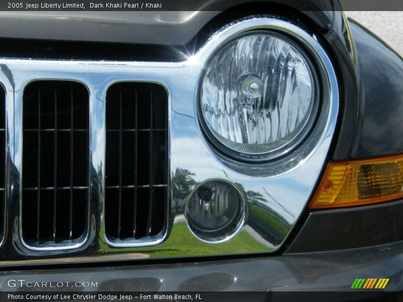 Dark Khaki Pearl / Khaki 2005 Jeep Liberty Limited