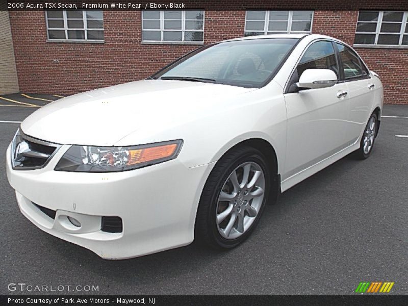 Front 3/4 View of 2006 TSX Sedan