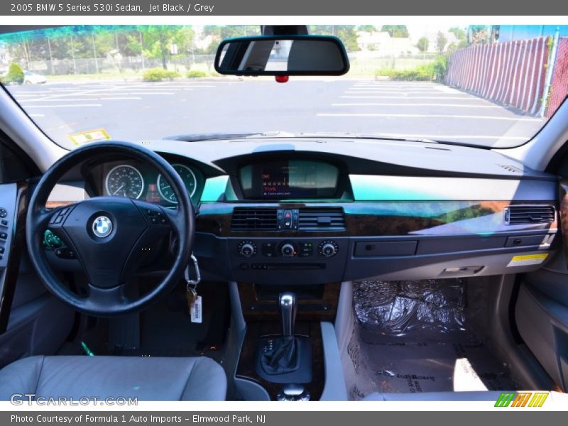 Jet Black / Grey 2005 BMW 5 Series 530i Sedan