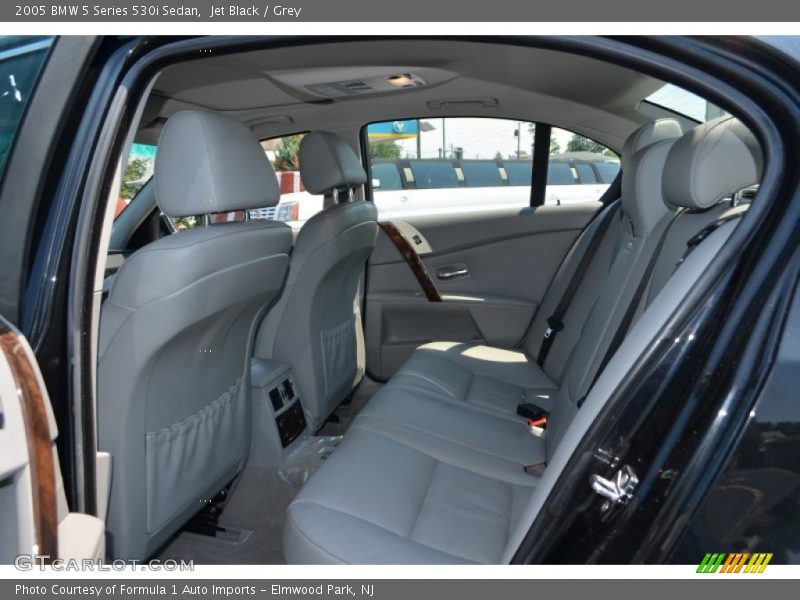 Jet Black / Grey 2005 BMW 5 Series 530i Sedan