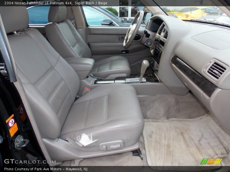 Super Black / Beige 2004 Nissan Pathfinder LE Platinum 4x4