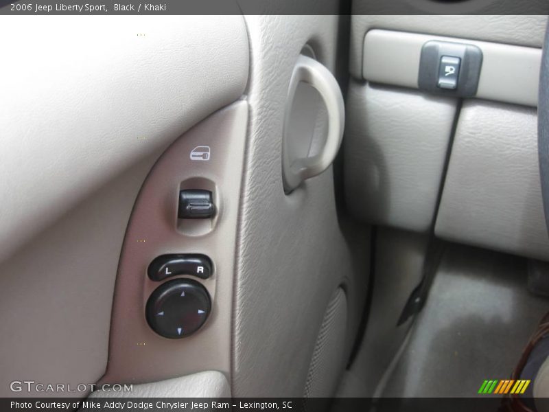 Black / Khaki 2006 Jeep Liberty Sport