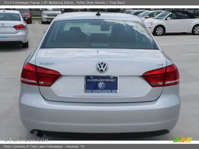 Reflex Silver Metallic / Titan Black 2014 Volkswagen Passat 1.8T Wolfsburg Edition