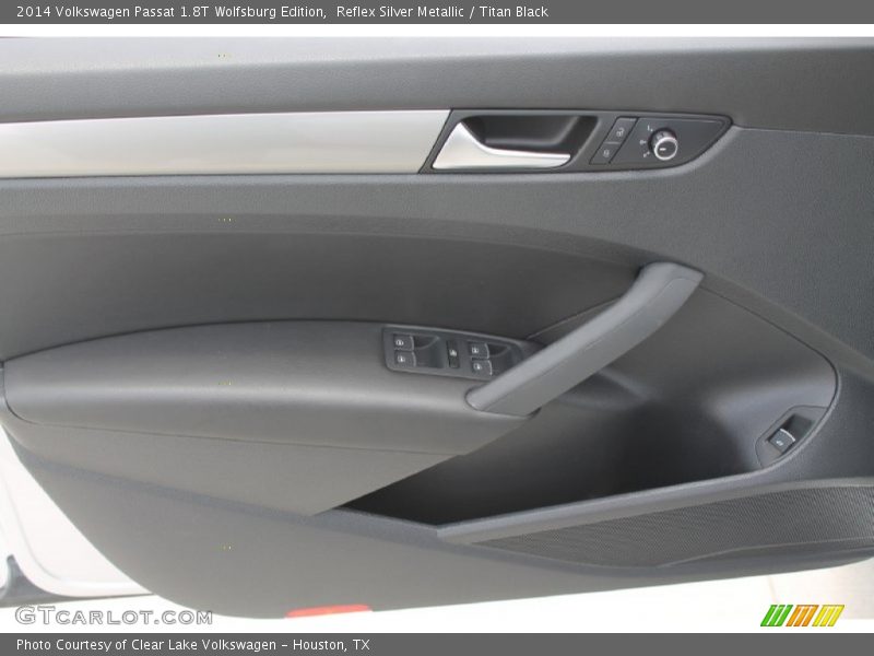 Reflex Silver Metallic / Titan Black 2014 Volkswagen Passat 1.8T Wolfsburg Edition