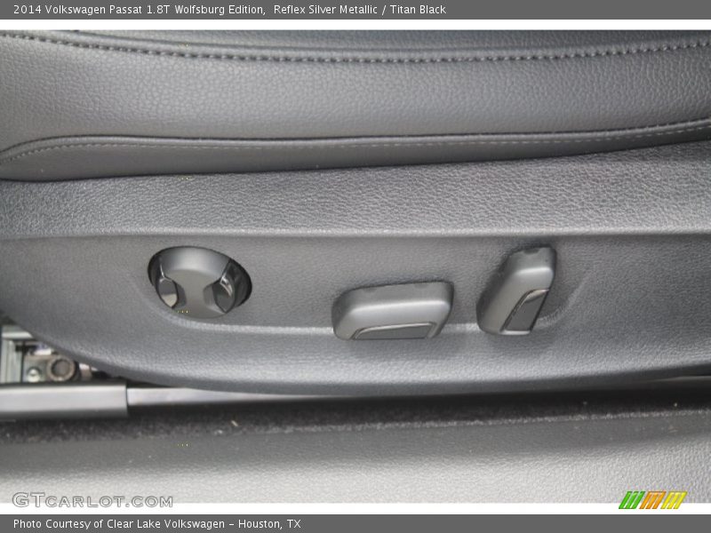 Reflex Silver Metallic / Titan Black 2014 Volkswagen Passat 1.8T Wolfsburg Edition