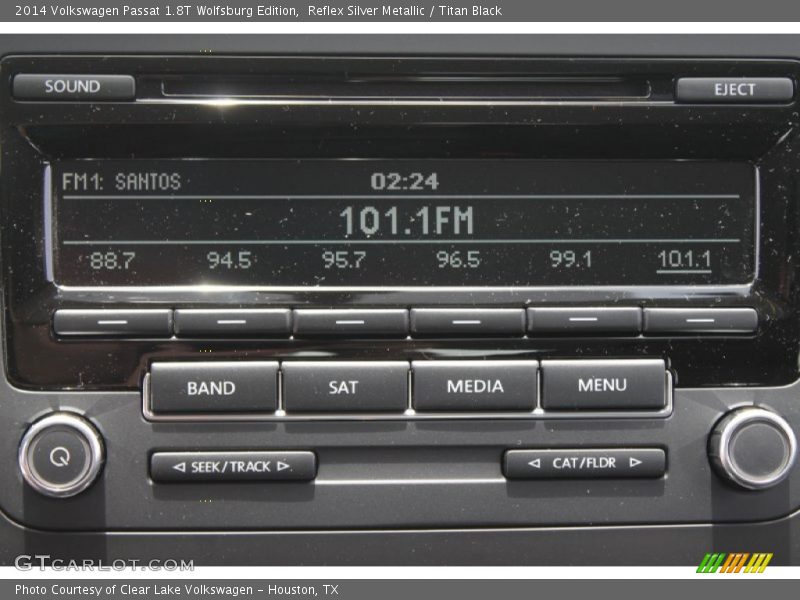 Reflex Silver Metallic / Titan Black 2014 Volkswagen Passat 1.8T Wolfsburg Edition