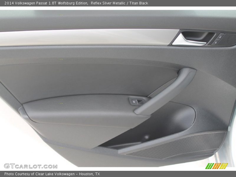 Reflex Silver Metallic / Titan Black 2014 Volkswagen Passat 1.8T Wolfsburg Edition