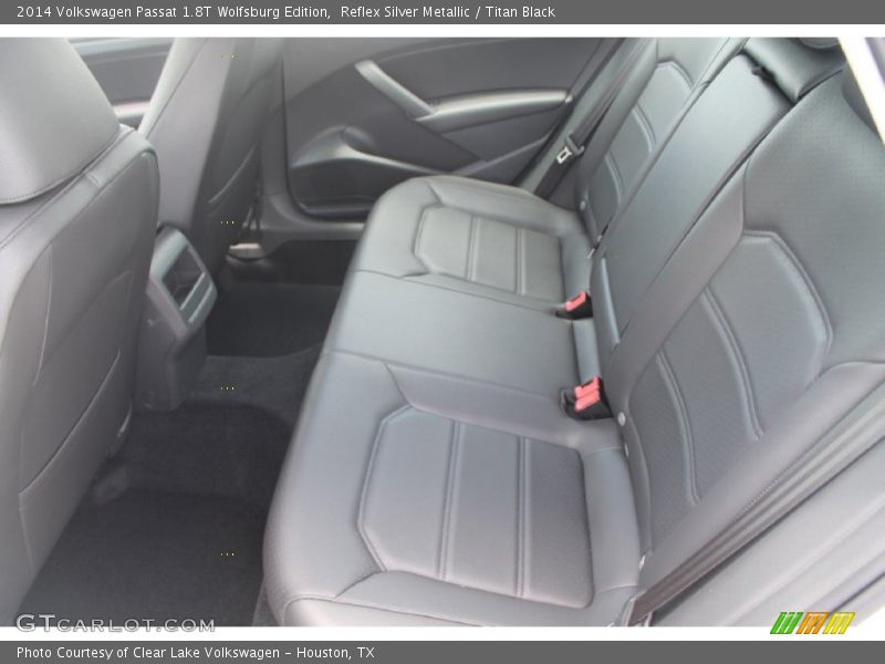 Reflex Silver Metallic / Titan Black 2014 Volkswagen Passat 1.8T Wolfsburg Edition