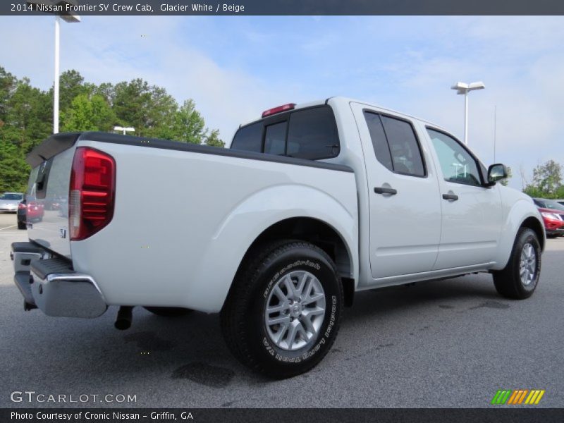 Glacier White / Beige 2014 Nissan Frontier SV Crew Cab