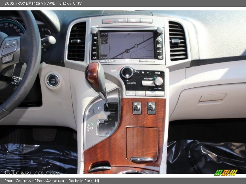 Black / Gray 2009 Toyota Venza V6 AWD