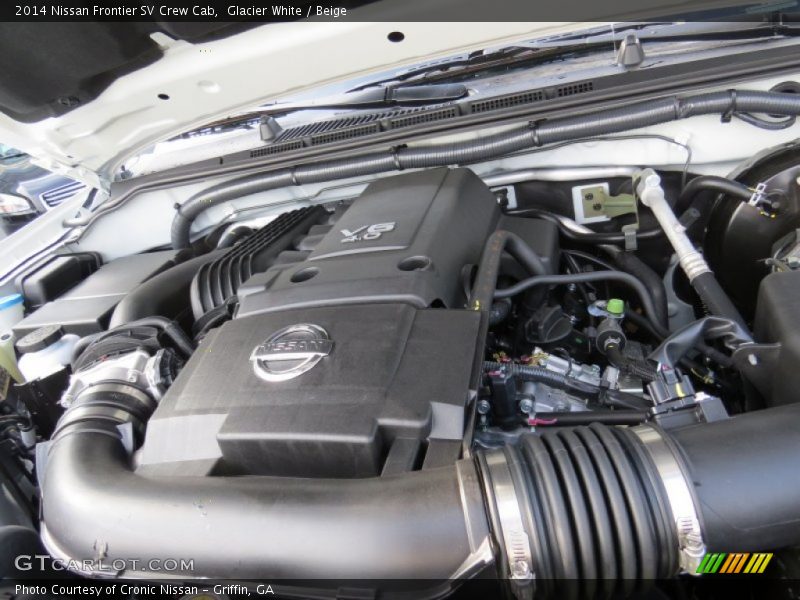 Glacier White / Beige 2014 Nissan Frontier SV Crew Cab