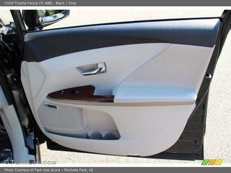 Black / Gray 2009 Toyota Venza V6 AWD