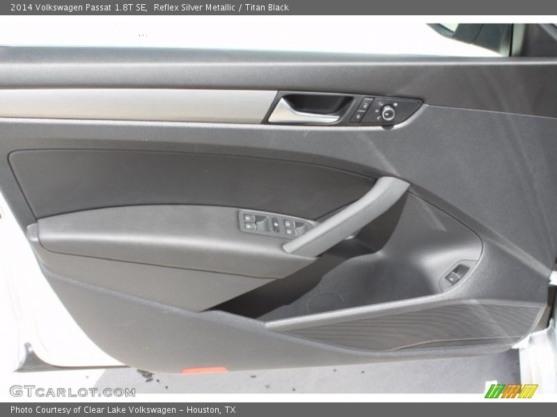 Reflex Silver Metallic / Titan Black 2014 Volkswagen Passat 1.8T SE