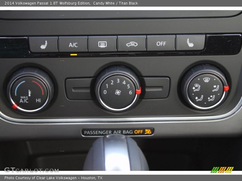 Candy White / Titan Black 2014 Volkswagen Passat 1.8T Wolfsburg Edition