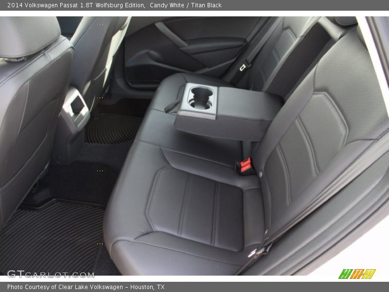 Candy White / Titan Black 2014 Volkswagen Passat 1.8T Wolfsburg Edition