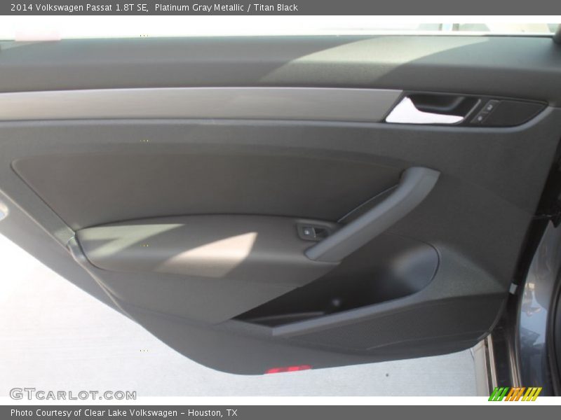 Platinum Gray Metallic / Titan Black 2014 Volkswagen Passat 1.8T SE
