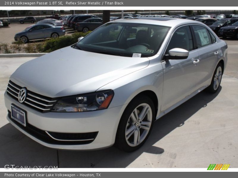 Reflex Silver Metallic / Titan Black 2014 Volkswagen Passat 1.8T SE