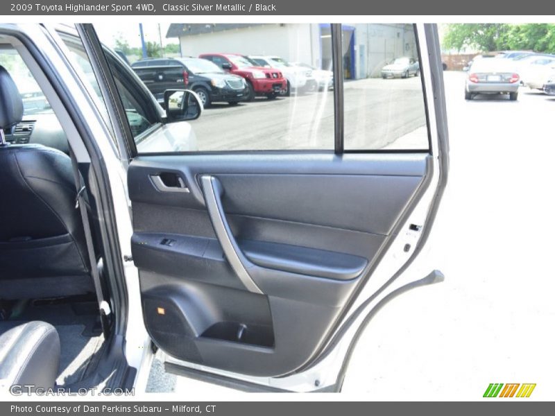 Classic Silver Metallic / Black 2009 Toyota Highlander Sport 4WD