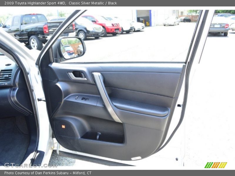 Classic Silver Metallic / Black 2009 Toyota Highlander Sport 4WD