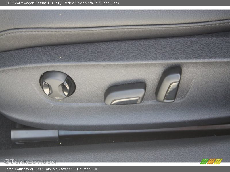 Reflex Silver Metallic / Titan Black 2014 Volkswagen Passat 1.8T SE