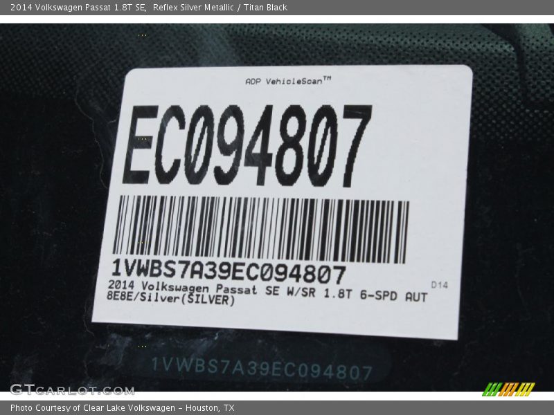 Reflex Silver Metallic / Titan Black 2014 Volkswagen Passat 1.8T SE