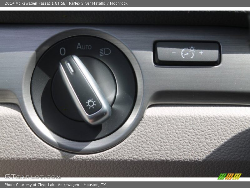 Reflex Silver Metallic / Moonrock 2014 Volkswagen Passat 1.8T SE