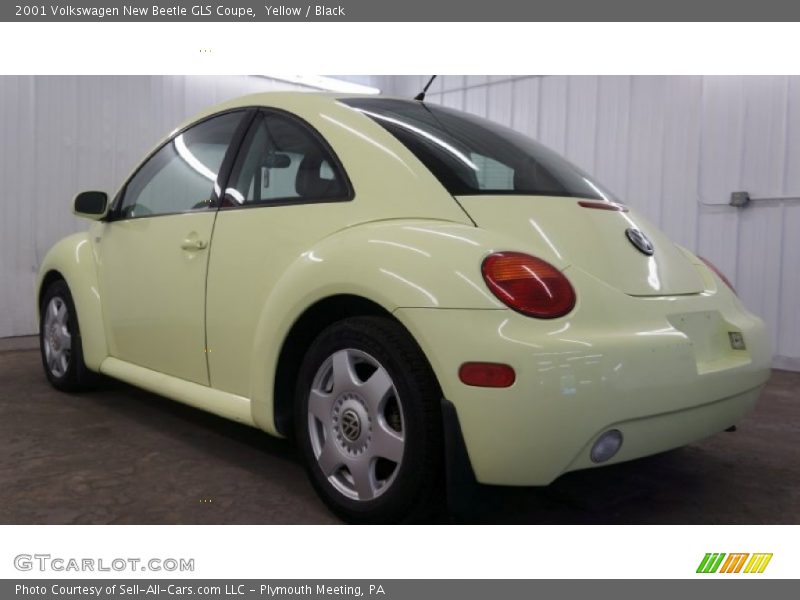 Yellow / Black 2001 Volkswagen New Beetle GLS Coupe