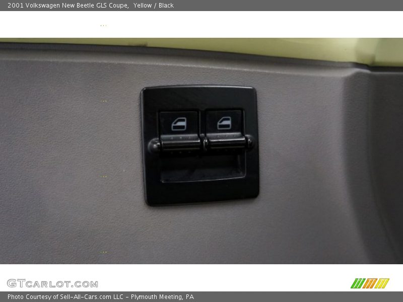 Yellow / Black 2001 Volkswagen New Beetle GLS Coupe
