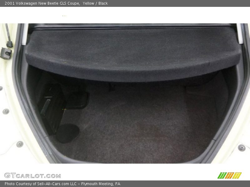 Yellow / Black 2001 Volkswagen New Beetle GLS Coupe