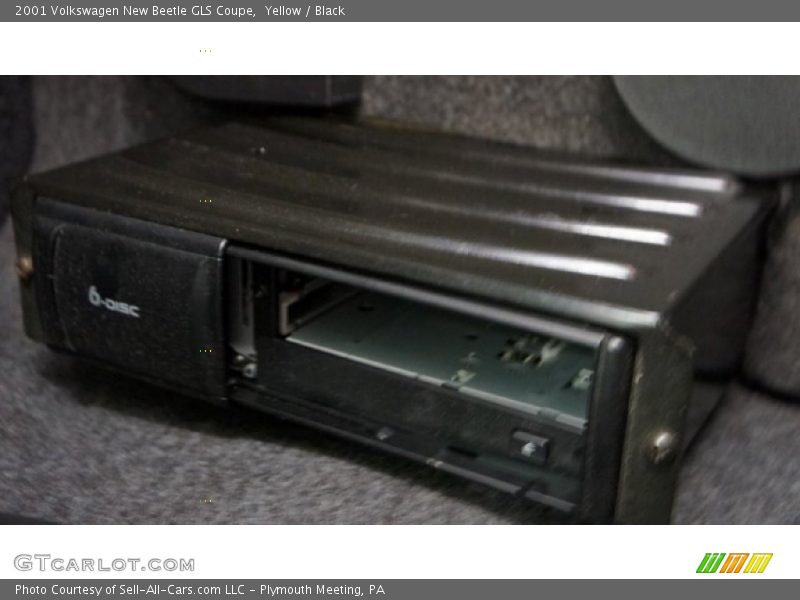 Yellow / Black 2001 Volkswagen New Beetle GLS Coupe