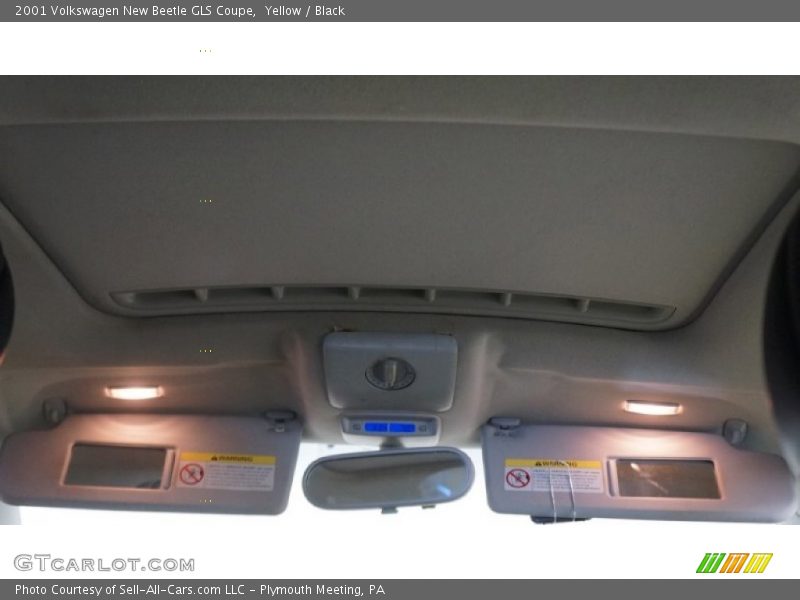 Yellow / Black 2001 Volkswagen New Beetle GLS Coupe