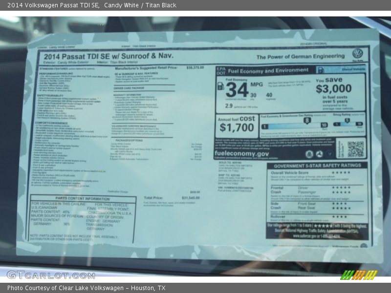 Candy White / Titan Black 2014 Volkswagen Passat TDI SE