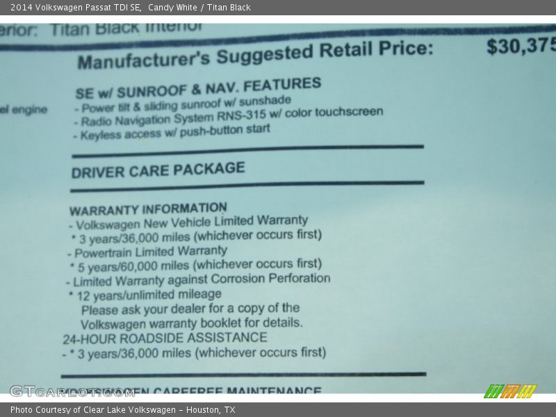 Candy White / Titan Black 2014 Volkswagen Passat TDI SE