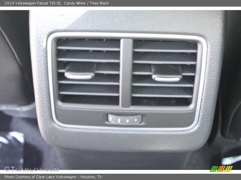 Candy White / Titan Black 2014 Volkswagen Passat TDI SE