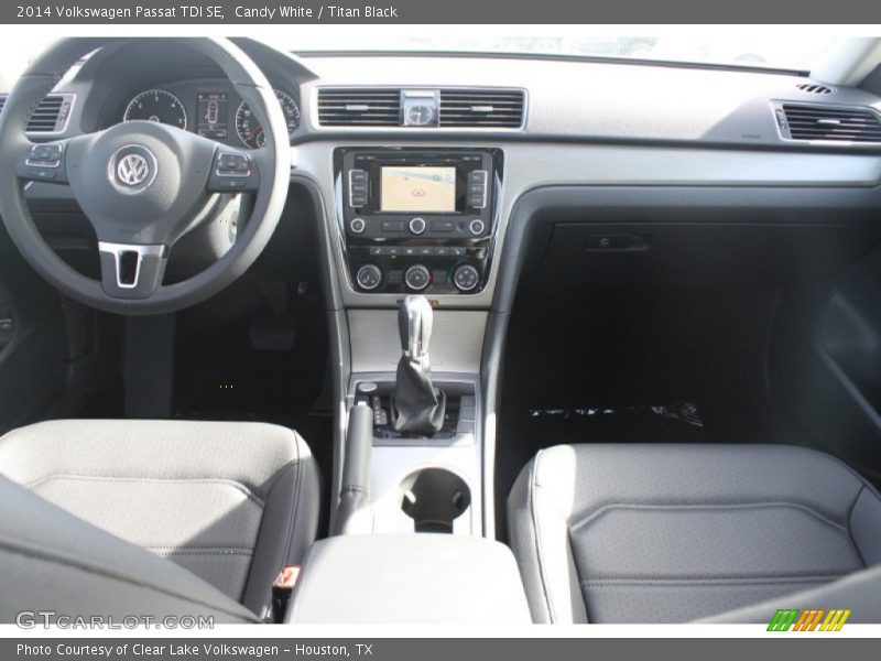 Candy White / Titan Black 2014 Volkswagen Passat TDI SE