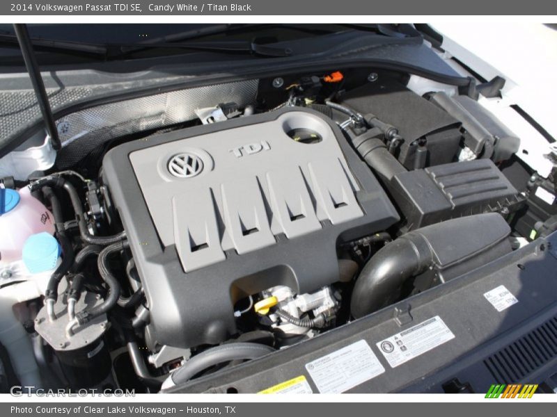 Candy White / Titan Black 2014 Volkswagen Passat TDI SE