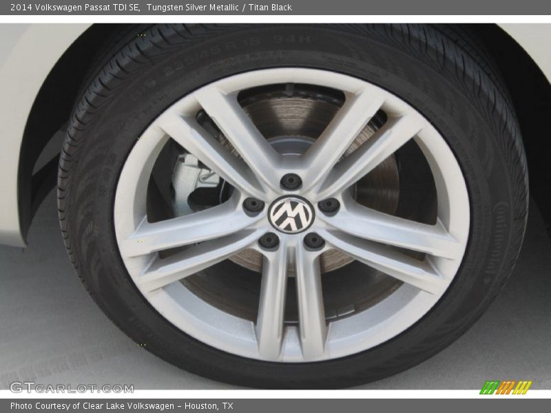 Tungsten Silver Metallic / Titan Black 2014 Volkswagen Passat TDI SE